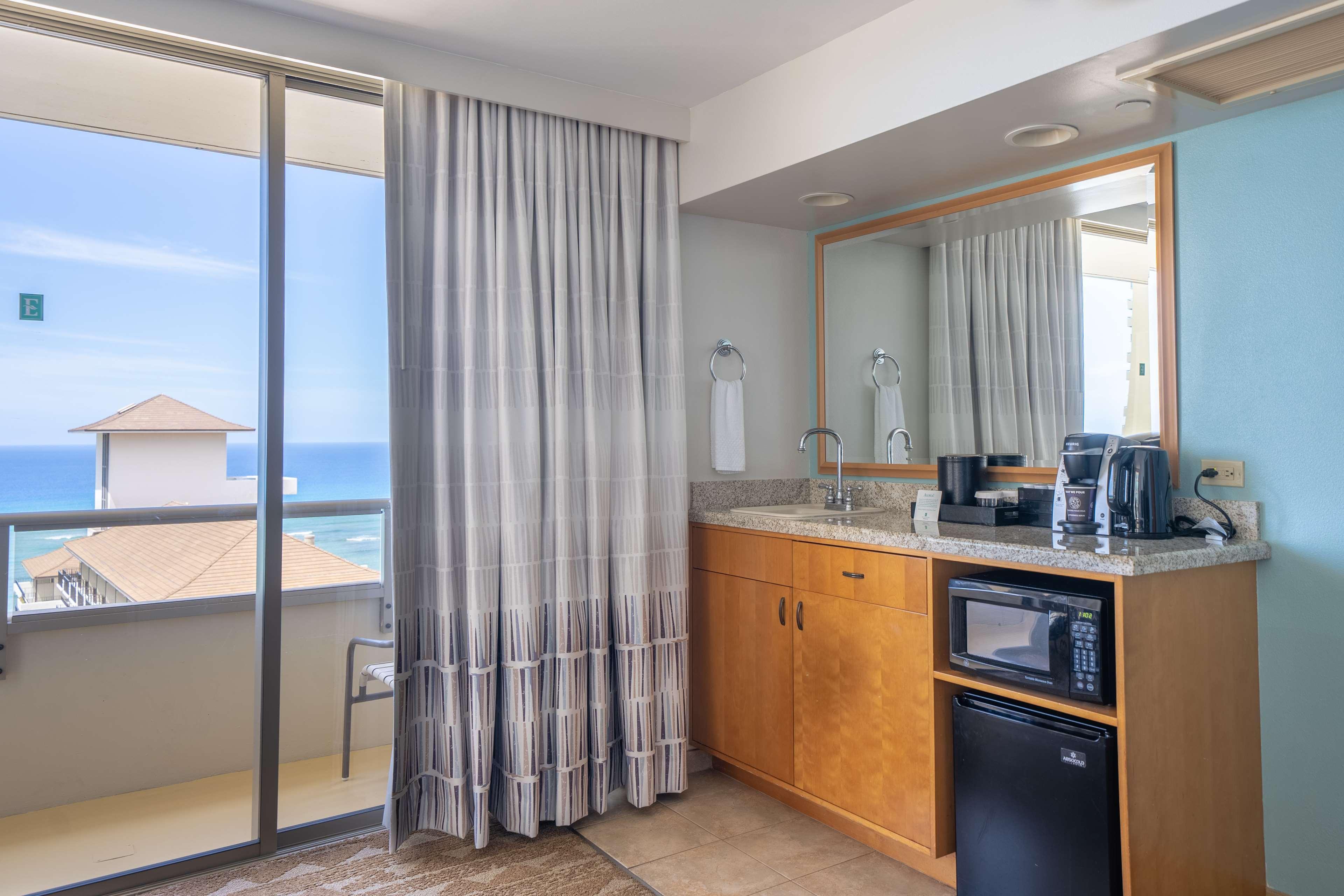 Embassy Suites By Hilton Waikiki Beach Walk Χονολουλού Εξωτερικό φωτογραφία